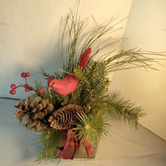 Rustic Burlap Christmas Evergreen Centerpiece Cardinal Pinecones Winter Decor - Picture 2 of 11